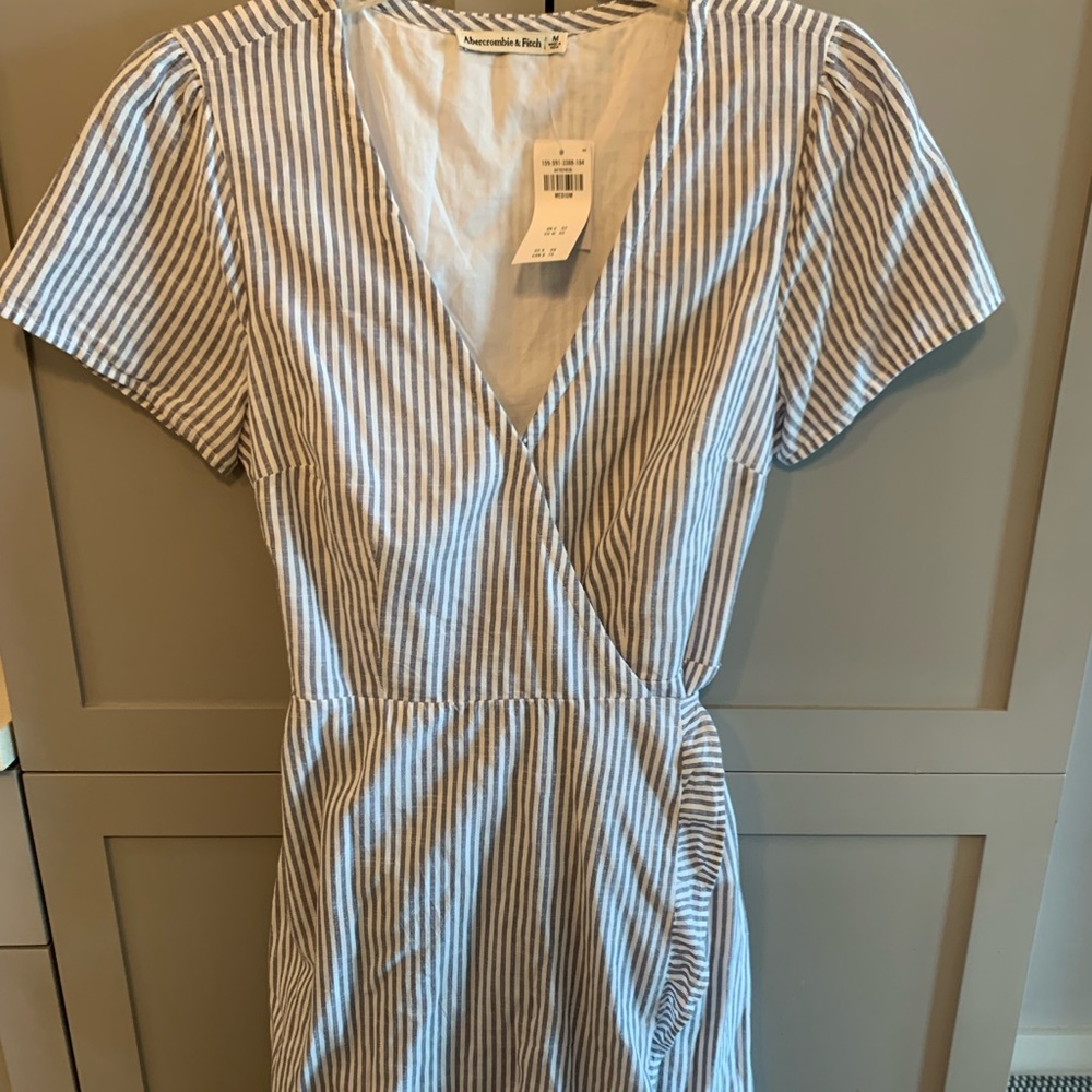 Abercrombie & Fitch wrap dress with frill bottom detail